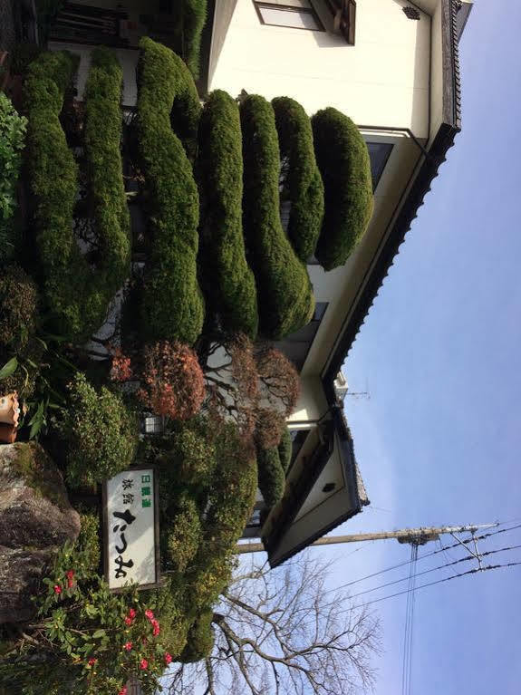 Yufuin Ryokan Tatsumi Hotel Exterior foto